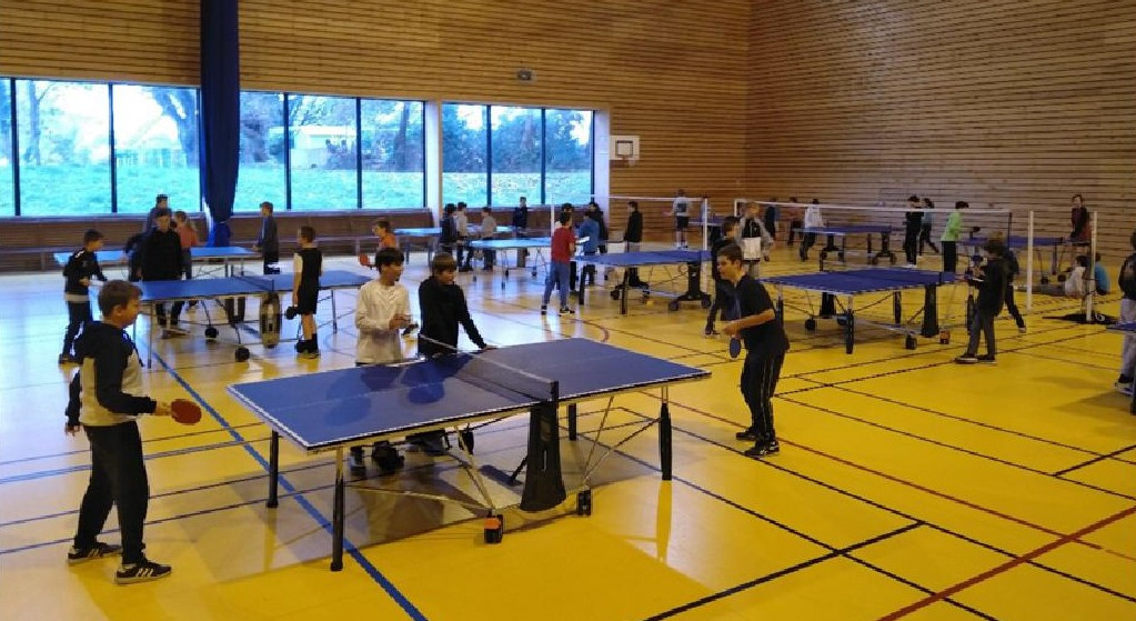 UNSS : tournoi interne de tennis de table